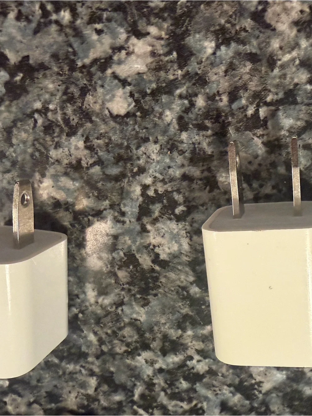 Official Apple 5W USB-A Power Adapting Blocks & Charging Cables (2)